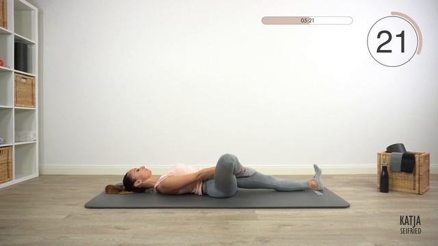 STRETCHING EXERCISES after Training for Recovery and Relaxation | Katja Seifried смотреть онлайн