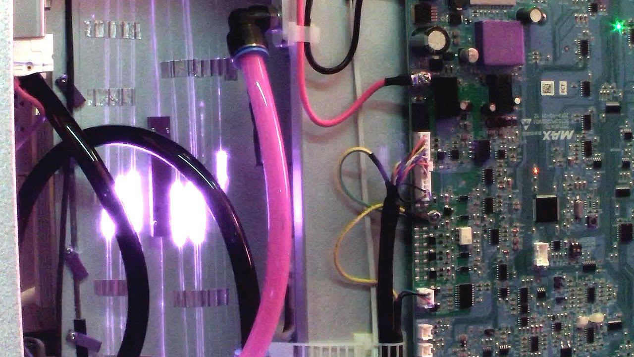 Ремонт лазера Maxphotonics после разморозки системы охлаждения и затопления