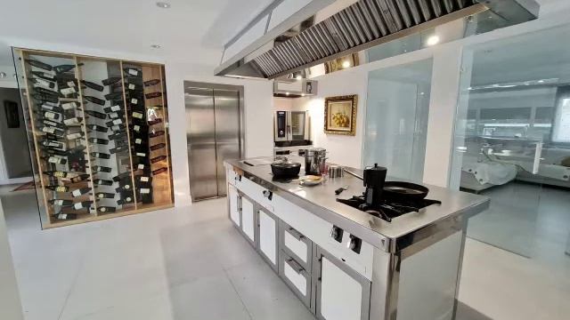 91 138 56 18 DISEÑO FABRICACION COCINAS LUJO MONOBLOCK A MEDIDA INSTALACION PARTICULARES CASASCHALE смотреть онлайн