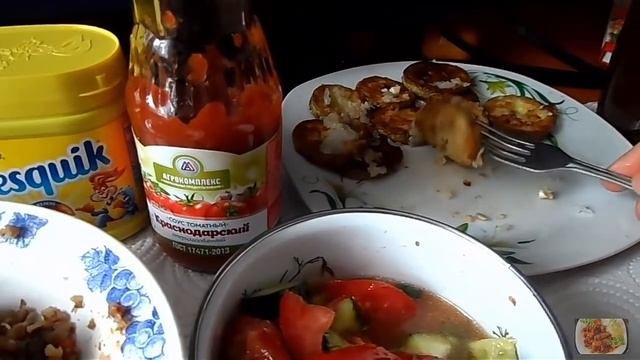 ОБЖОР:ГРЕЧКА С МЯСОМ,САЛАТ ИЗ ПОМИДОР И ОГУРЦОВ,ЖАРЕНЫЕ КАБАЧКИ,КАКАО смотреть онлайн
