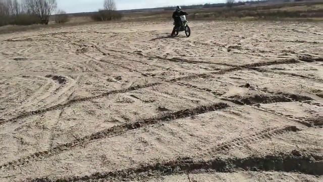 покатушки по грязи. Новая мототехника в видео смотреть онлайн