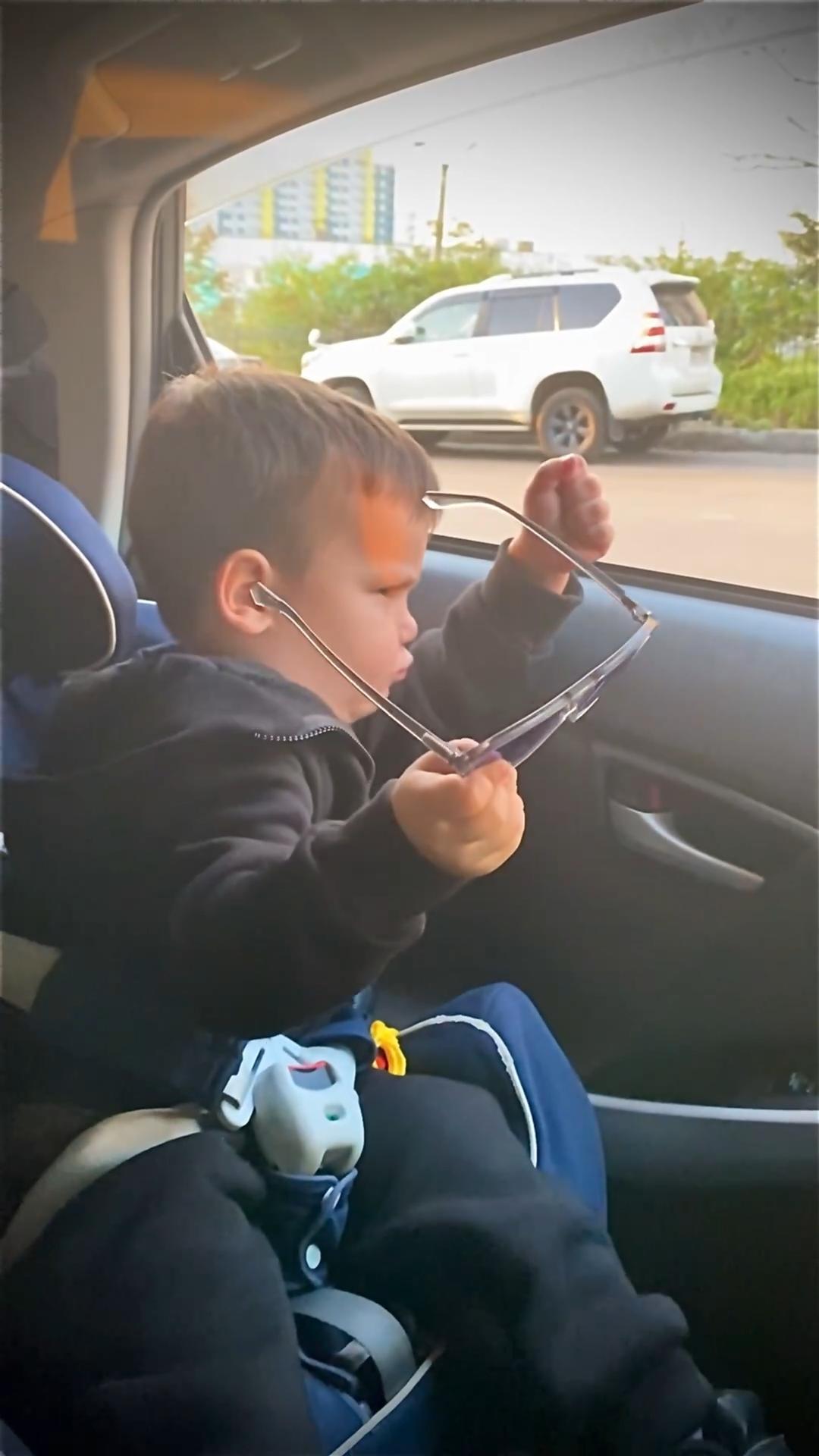 W?W мотоциклист напУгал ребенка|Злой Никитка смотреть онлайн