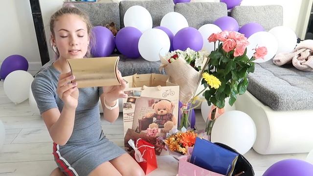 МОИ ПОДАРКИ НА ДЕНЬ РОЖДЕНИЯ // 14 ЛЕТ смотреть онлайн