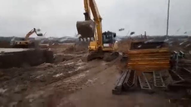 Аренда экскаватора Komatsu 200 #excavator смотреть онлайн