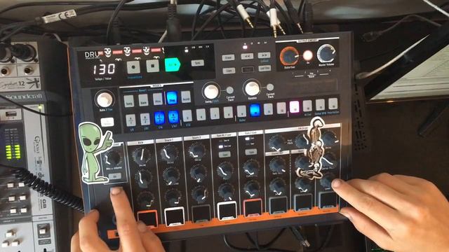 Arturia Drumbrute Impact _ Techno JAM _ No Talking only raw techno смотреть онлайн