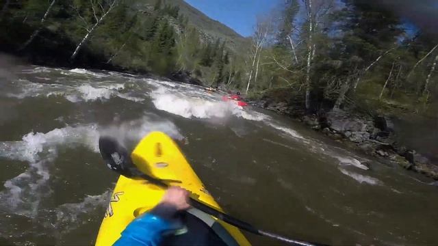 Река Урсул, большая вода. Сплав на каяках Горный Алтай смотреть онлайн