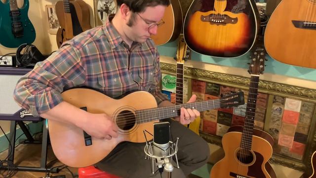 1920s Regal-made (Lyon & Healy-style) Sterling parlor guitar смотреть онлайн