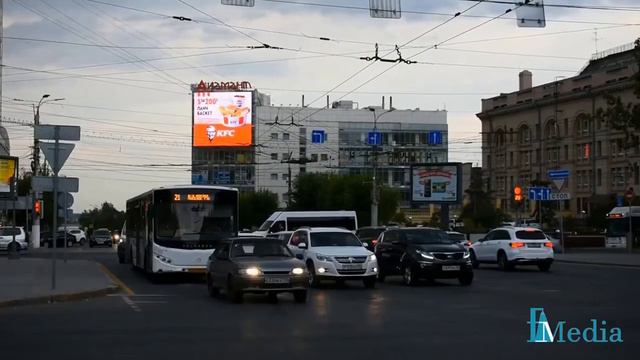 Реклама на медиафасаде в Волгограде, Комсомольская улица дом 3/Ленинский пр-т смотреть онлайн