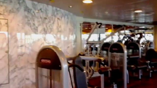 Grand Princess Cruise Ship Tour - Pool, Lobby, Balcony Room, Deck, Gym... смотреть онлайн
