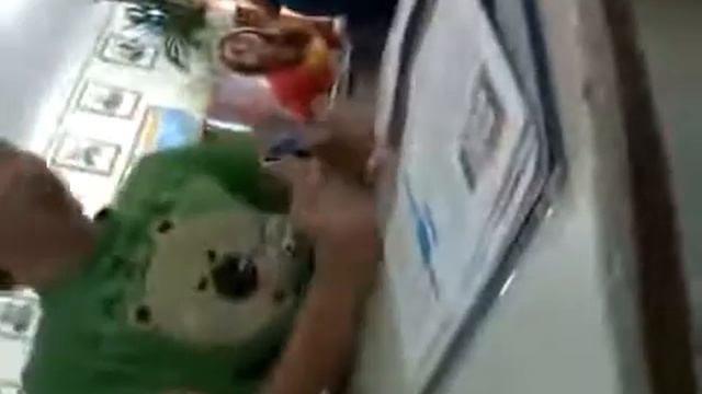 У Злого Школьника Багет смотреть онлайн