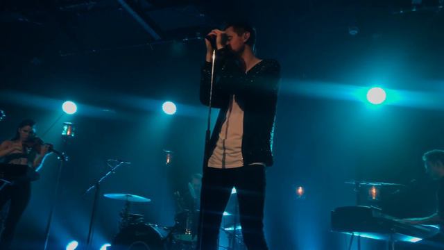 Tom Chaplin Our Mutual Friends (Divine Comedy Cover) into Everybody's Changing смотреть онлайн