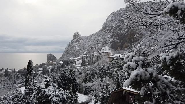 Крым, Зимняя Сказка! Симеиз, Гора Кошка в снегу Январь 2021 смотреть онлайн