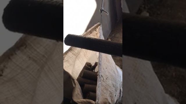 1видео пресс для брикет. видео покупателя после запуска.