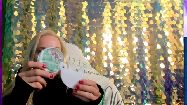 ?Опасная распаковка? Вините этот детский веер в моей подорванной психике...