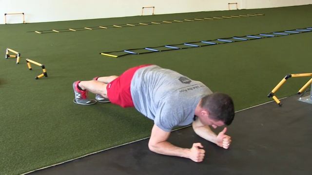 Build A Rock Solid Core With This Exercise - Body Saw - Excel Performance Training смотреть онлайн