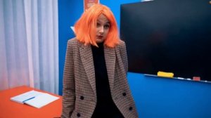 УРОК СОРВАН!!! СОНЯ ВЕДЁТ СЕБЯ ТОЧЬ-В-ТОЧЬ КАК УЧИЛКА!!!