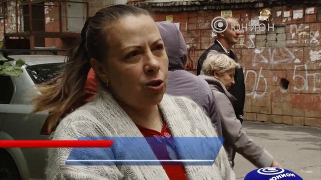С фасада продолжает осыпаться плитка смотреть онлайн