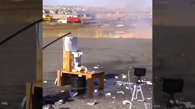 Что произойдет, если смыть металлический натрий в унитаз 2Na + 2H2O 2NaOH + H2 смотреть онлайн