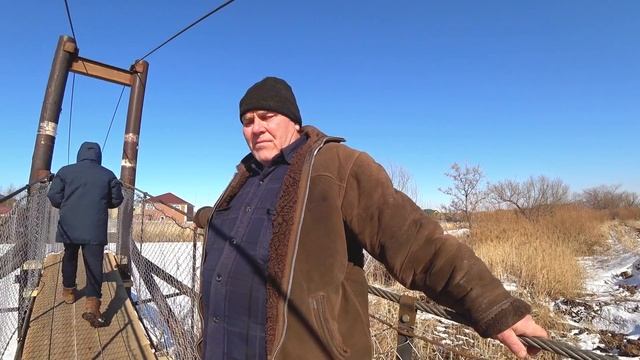 В Астане есть "затерянный" остров. Попасть туда можно через необычный мост смотреть онлайн