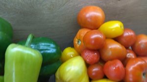 Лечо из помидоров, перца и моркови - очень сытное, вкусное и невероятно полезное