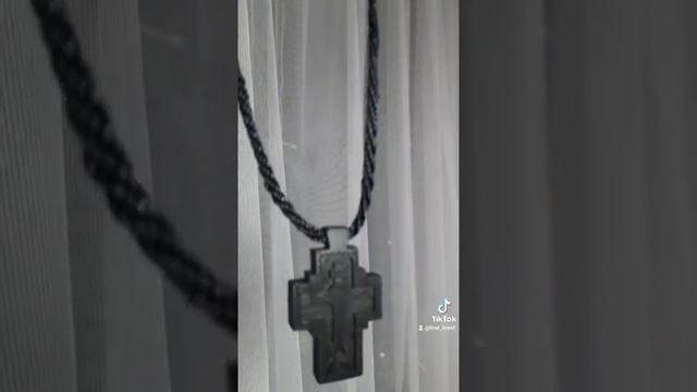Мужской крест из дерева. Этот деревянный крест делал 5 дней. Нательный крестик из чёрного граба. смотреть онлайн