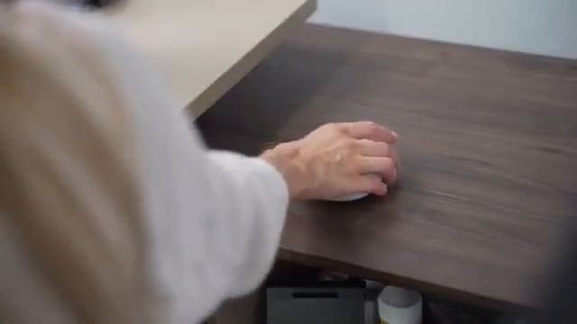 A Powerful Folding Water Flosser W/ Pocket-Sized Design смотреть онлайн