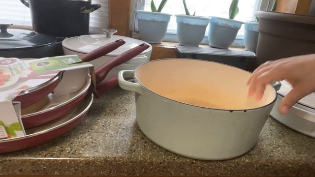 My Enameled Cast Iron Collection смотреть онлайн