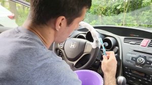 Чистка руля из алькантары