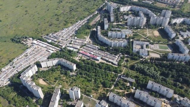 Харьков с высоты. Улица Натальи Ужвий. Панорама Северной Салтовки. Июнь 2021. смотреть онлайн