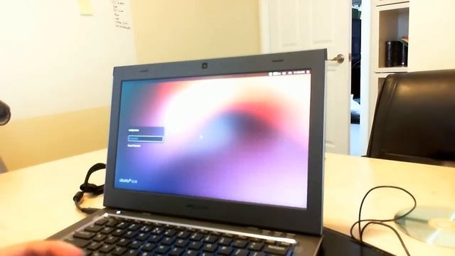 Successful Install of Ubuntu 12.10 on DELL Vostro 3360 смотреть онлайн