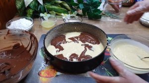 Быстро и просто - мраморный пирог на кефире в духовке