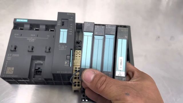 Harware Set-up for ET 200S IM151-8 PN/DP CPU - Part 1 смотреть онлайн