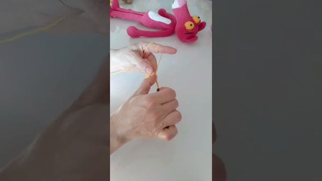 AMİGURUMİ PEMBE PANTER ÖRÜYORUZ (PART1)⭐⭐⭐⭐⭐ смотреть онлайн