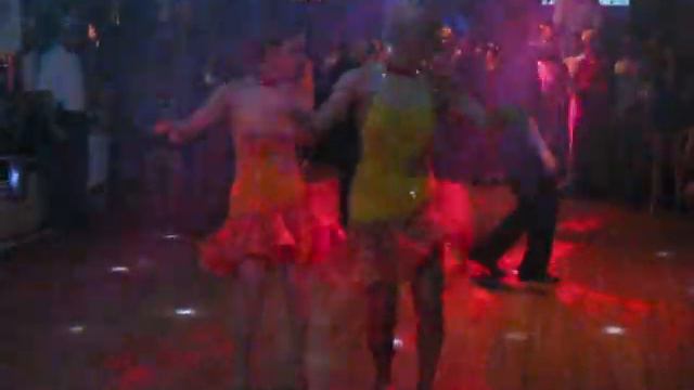 Majesty in Motion Performing LIVE at the Grupo Niche Concert, Blue Agave Nightclub San Diego, CA! смотреть онлайн