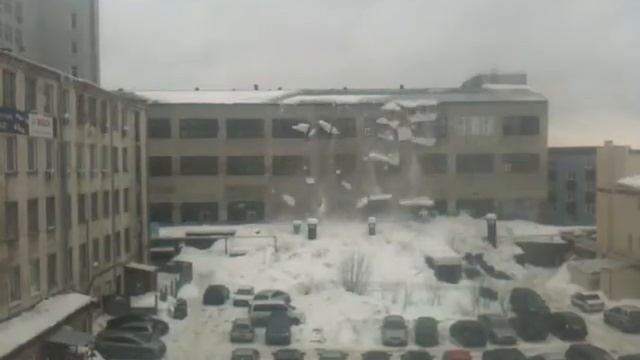 Сход снега с крыши смотреть онлайн
