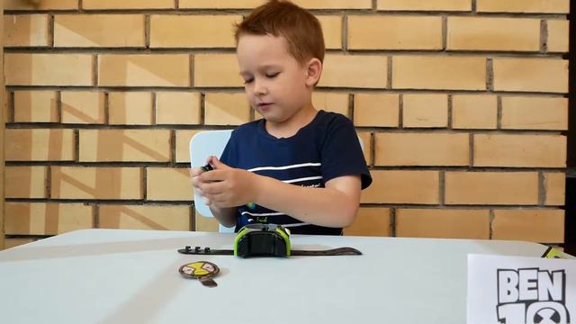 Распаковка Часы Ben 10 Omnitrix