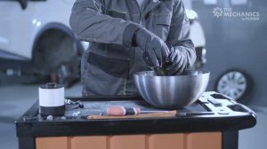 Jak wymienić filtr paliwa? – Renault Captur – The Mechanics by FILTRON