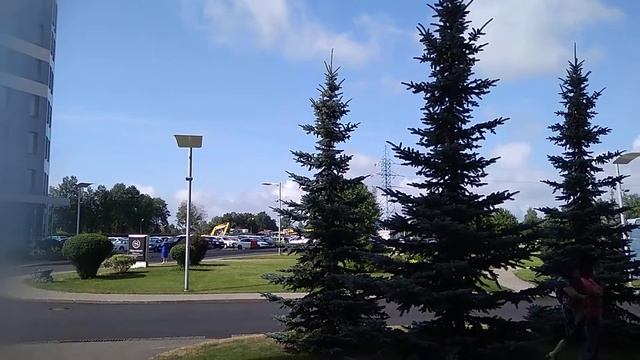 сработала пожарная сигнализация была объявление Во всех комнатах чтобы вышли из гостиницы или... смотреть онлайн