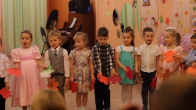 Осень золотая (песня) смотреть онлайн