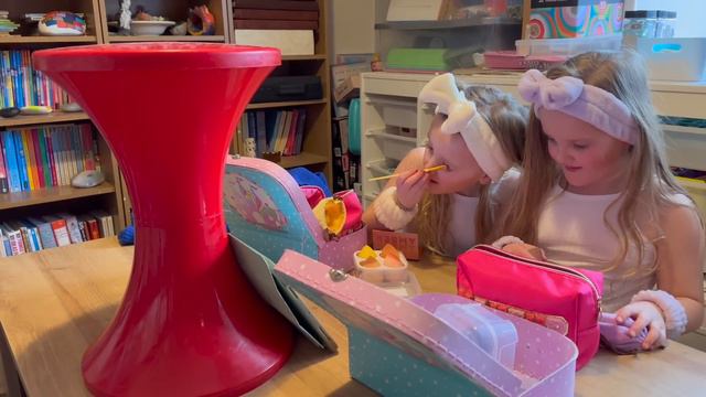 MOTHERS DAY SPECIAL | UNWRAPPING PRESENTS and HOME MADE CAKE REVEAL смотреть онлайн
