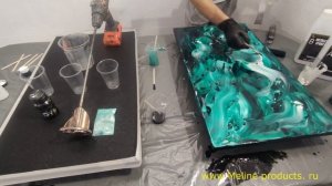 Обновить фасады. Обновить столешницу. Залить эпоксидной смолой - отличный вариант для каждого!!!