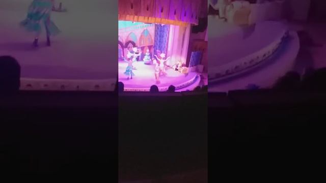 Спектакль Новогодний в театре зверей по имени дедушки Дурова 30 января 2022 год(1) смотреть онлайн