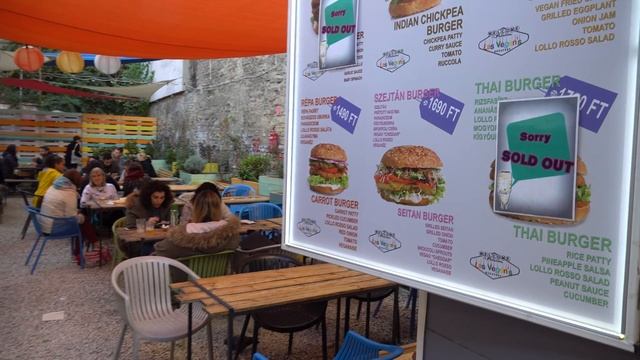 Street Food Karavan Budapest Tour смотреть онлайн