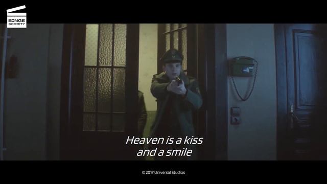 Atomic Blonde: Apartment fight HD CLIP смотреть онлайн