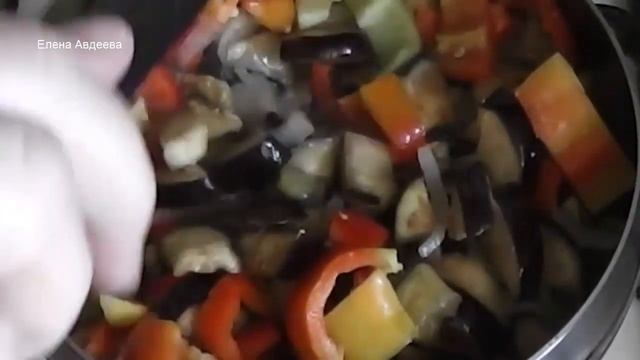 Баклажаны с перцем и помидорами - самый простой способ смотреть онлайн