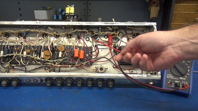 Repair Silver Face Fender Super Reverb 6L6 Tube Guitar Amp New Filter Caps, Test Demo by Owner смотреть онлайн