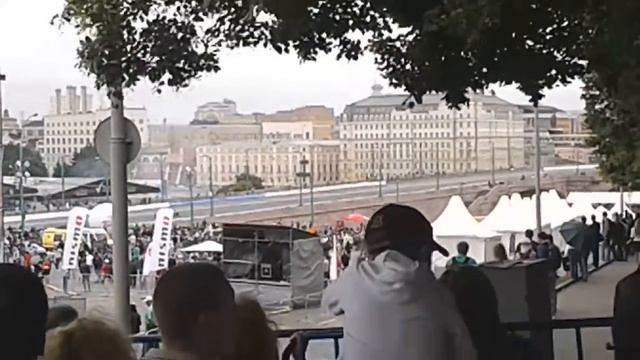 Гонки на набережной. Москва. Красная площадь смотреть онлайн