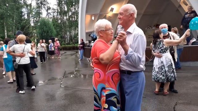 НЕ СПЕШИ СКАЗАТЬ ПРОЩАЙ! ТАНЦЫ ХАРЬКОВ СЧАСТЛИВЫЕ МОМЕНТЫ смотреть онлайн
