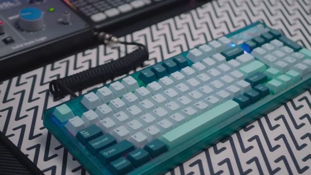 ⌨️ ЭТО САМАЯ КРАСИВАЯ КЛАВИАТУРА! ? смотреть онлайн