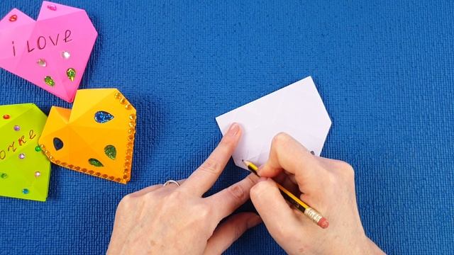 Открытка оригами сердечки. Сюрприз своими руками. origami paper postcard смотреть онлайн